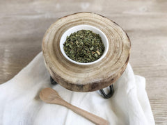Cut & sifted nettle leaves - raw herbal tea