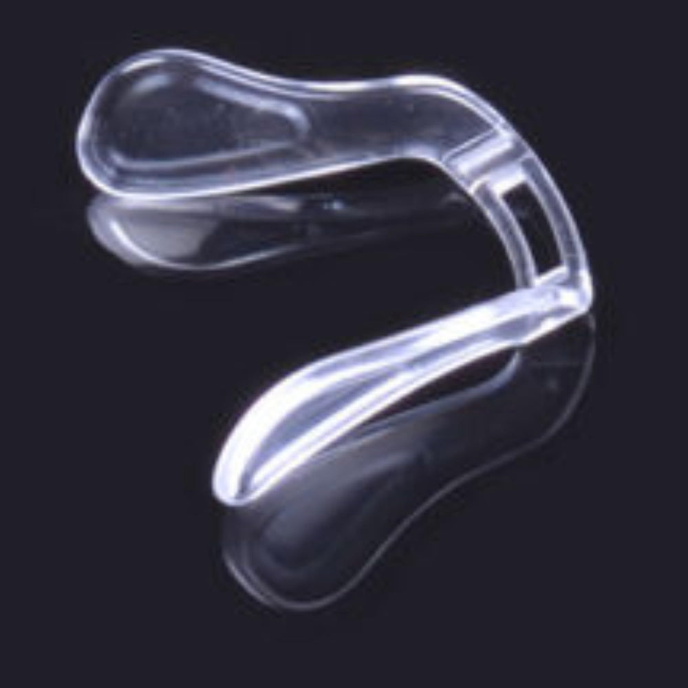 Close-up of replacement nose pads on Milestone 3.0 (OX8093) showing transparent design