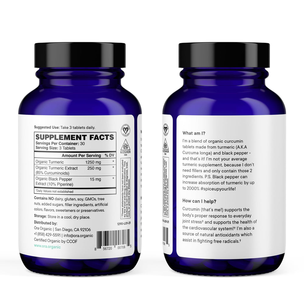 Organic turmeric root and black peppercorns