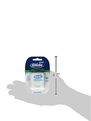 Close-up of Oral-B Glide Floss Mint 54.6 Yard floss fibers