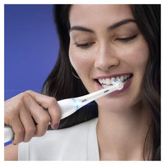 Individually packaged Oral-B iO Ultimate Cleaning Heads (2-pack)