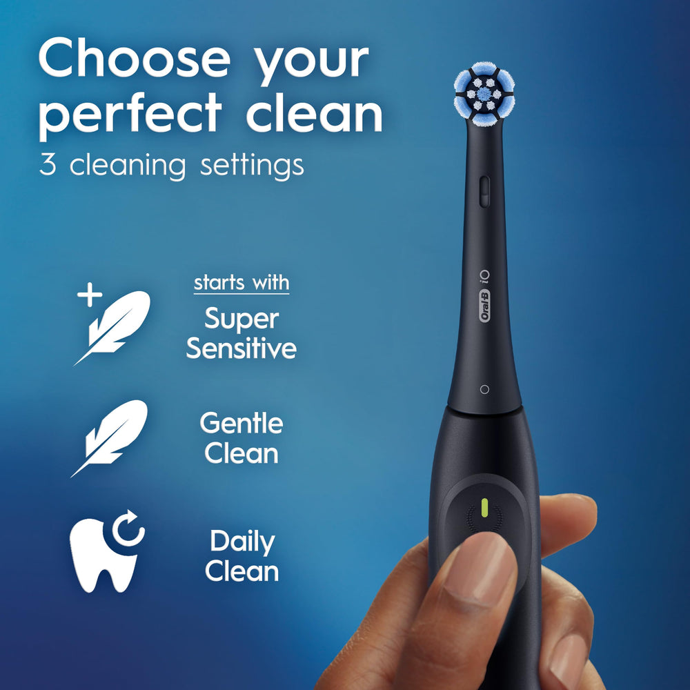 Two-minute brushing timer on Oral-B iO Series 2 Night Black