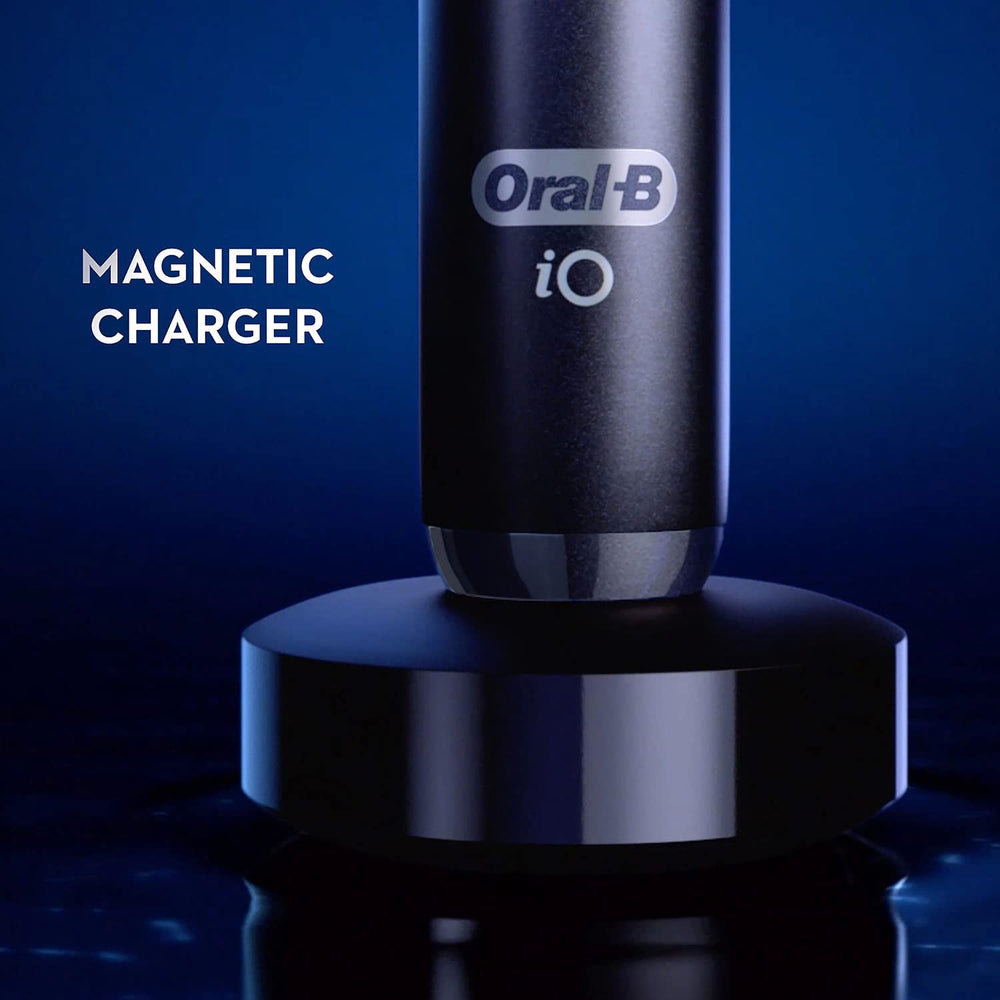Lifestyle image of travel-ready Oral-B iO Series 7s kit