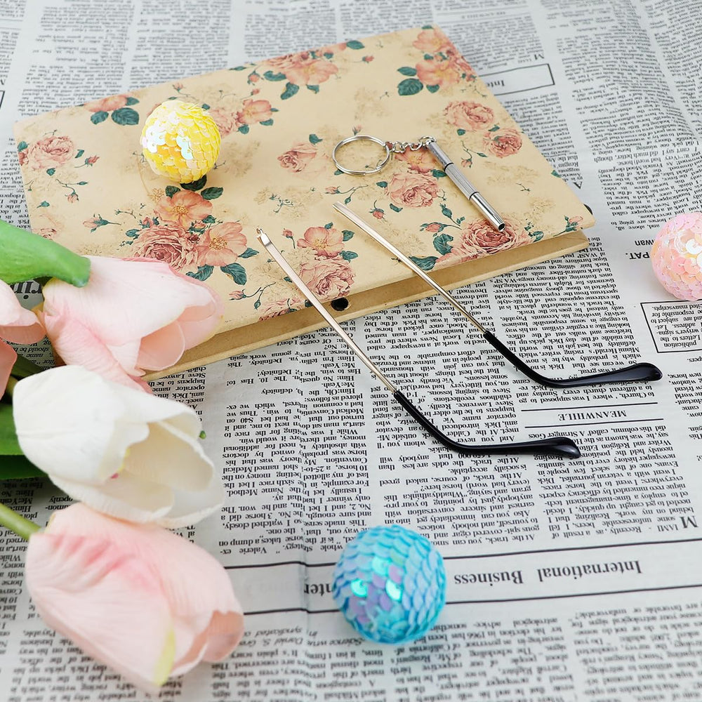 Package contents: 1 pair of gold replacement arms and 1 screwdriver