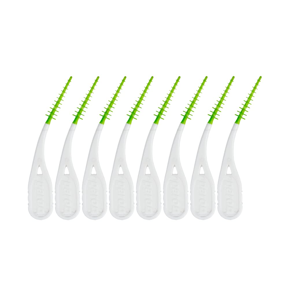 Close-up of paro Smart-Sticks soft rubber lamellas and angled tip for thorough cleaning