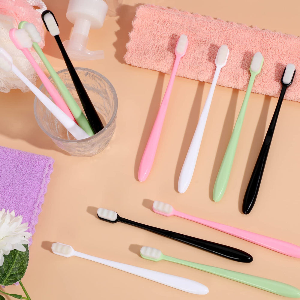 Gentle toothbrush suitable for sensitive gums and family use