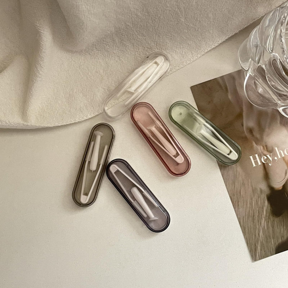 Lightweight portable case ideal for travel and daily use