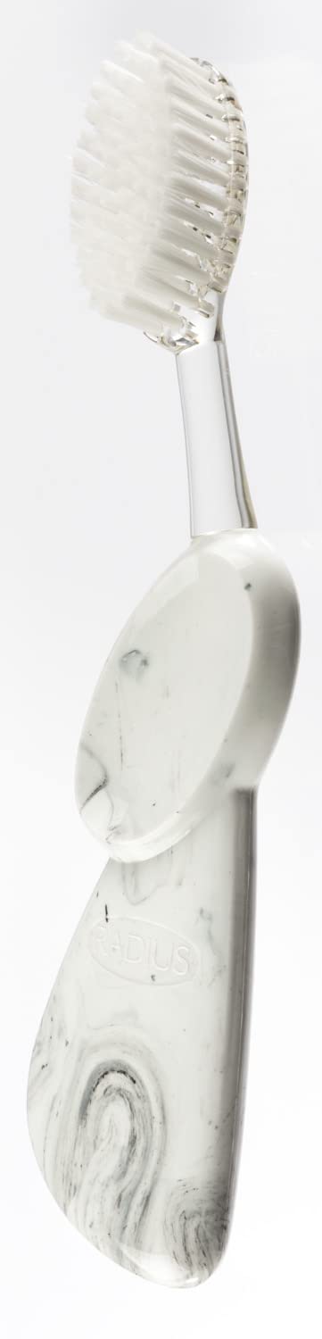 Wide brush head with soft bristles for thorough cleaning
