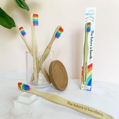 Soft rainbow-colored bristles
