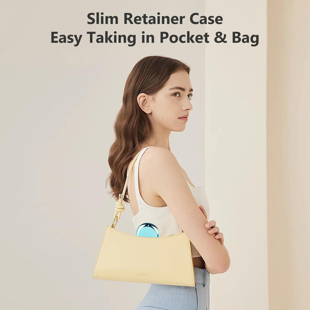 Inlaid mirror in retainer case for wearing/removing aligners