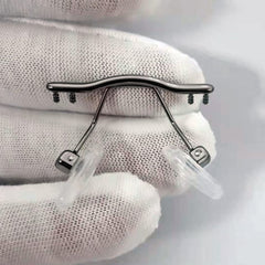 Double rubber plugs for rimless glasses nose bridge