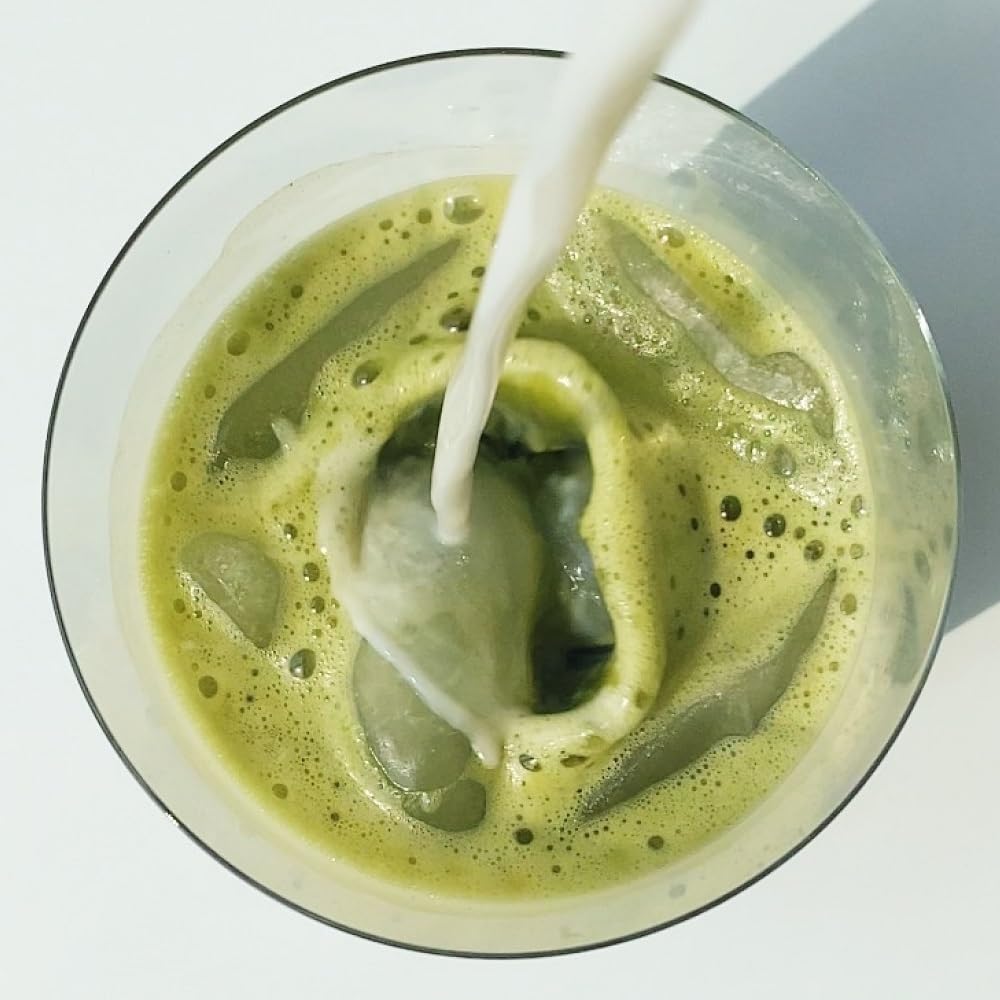 Icon set showing gluten-free, vegan, non-GMO status of Sakara Protein + Greens