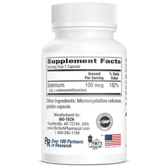 Graphic highlighting health benefits of selenium: immune, cardiovascular, and thyroid health