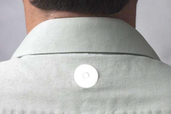 Close-up of a 5000 Gauss deep ceramic magnet