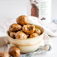 Simply Tera's packaging image communicates a 12 oz jar ideal for on-the-go protein.