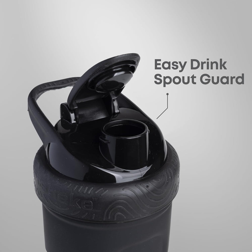 Smartshake Reforce wide-opening makes cleaning and filling easy.