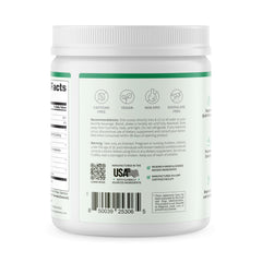 Powder texture close-up in scoop