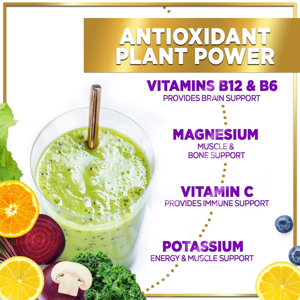 Close-up of spirulina and chlorella powder ingredients