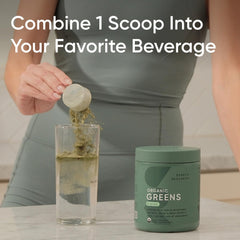 Organic greens powder with spirulina and chlorella ingredients