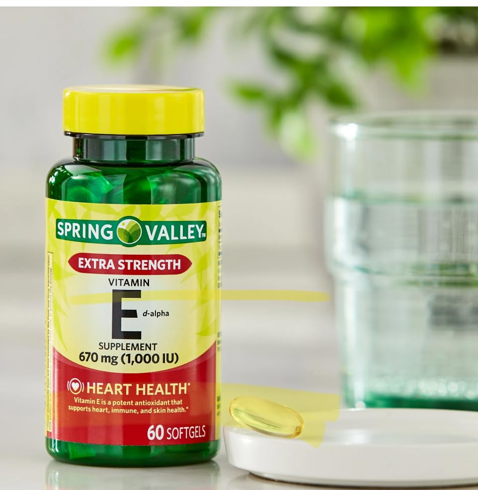 Graphic showing heart health and antioxidant vitamin E