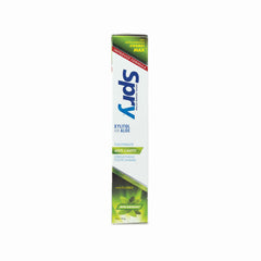 Close up of fluoride toothpaste label with anti-cavity claim