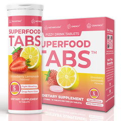 Superfood Tabs detox drink glass—refreshing digestive health ritual.