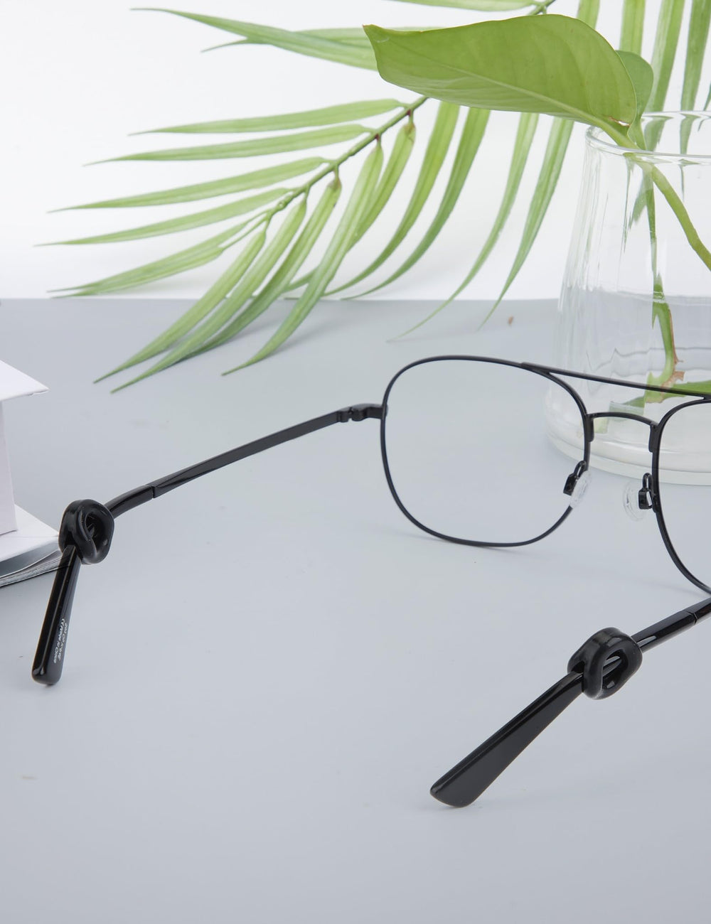Pack of 12 slip-on ear grips for eyewear