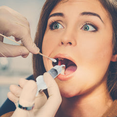 Product packaging of the tonsil stone removal set