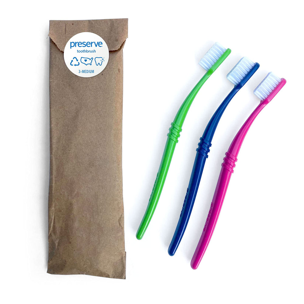 Close-up of handle made from 100% recycled #5 plastic.