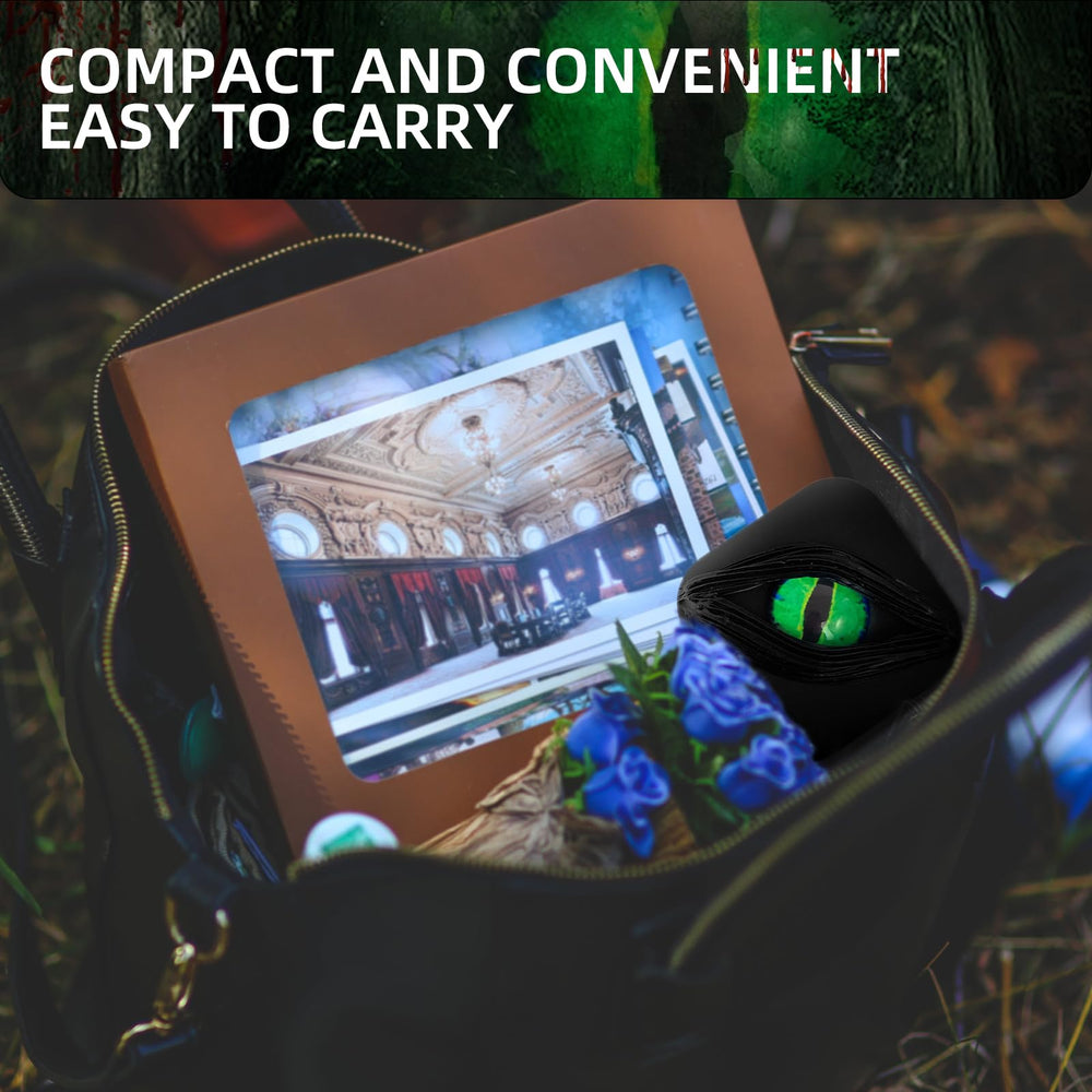 Product bundle arranged on a desk