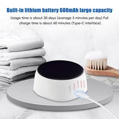 Rechargeable USB-powered toothbrush case with charging indicator