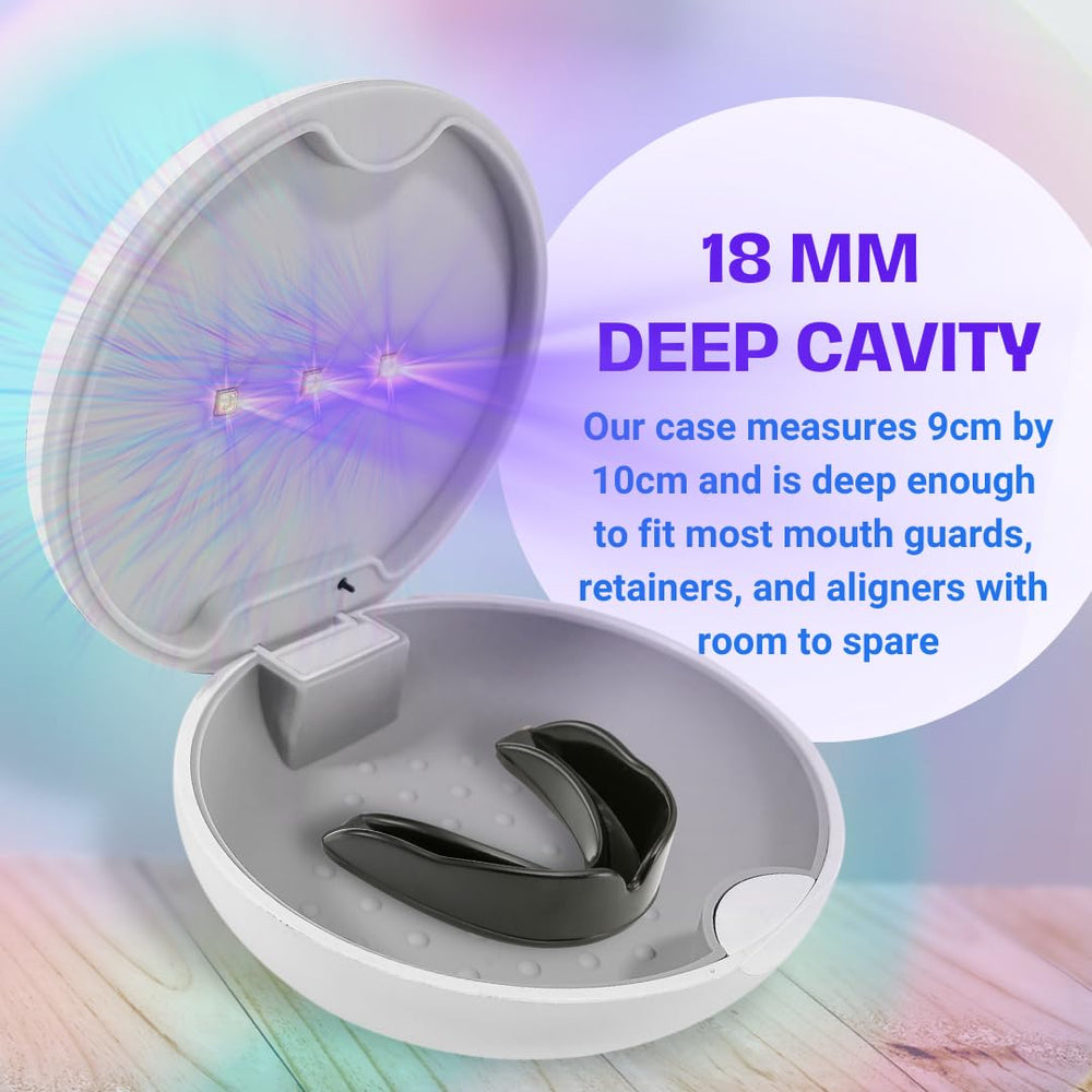 Removable silicone tray inside UVC case