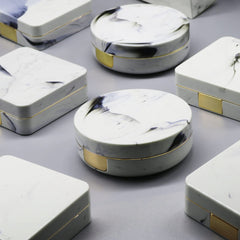 Gift-ready Vastsoon contact lens travel kit packaging