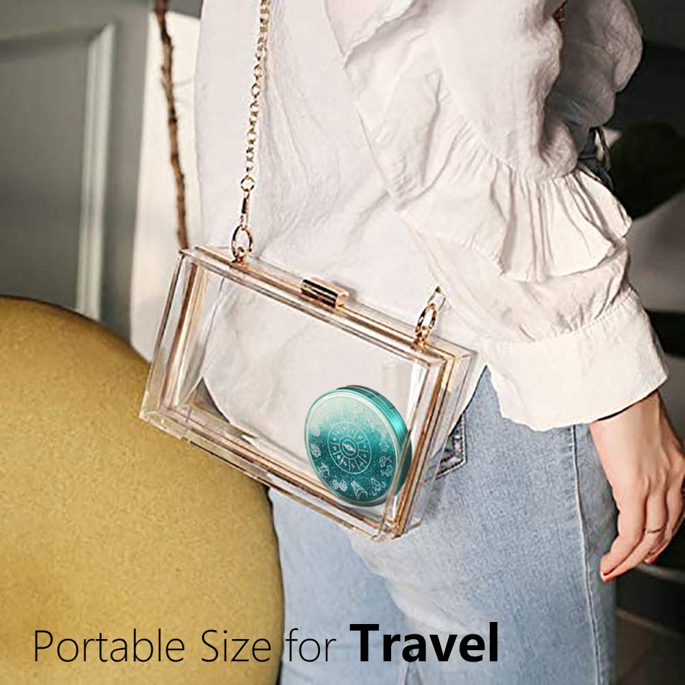 Vastsoon travel kit in green with accessories