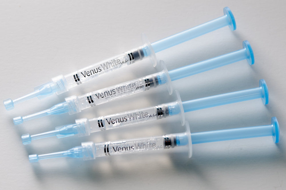 Venus White Pro 16% whitening gel refill syringes (4) for use with custom trays