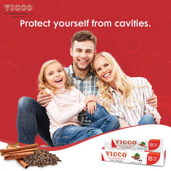 Vicco Vajradanti toothpaste tube with natural herbal branding