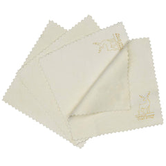 Packaging image showing 4 natural chamois cleaning cloths
