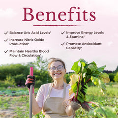 Vitalitown organic beetroot powder label highlights natural nitrates and antioxidants.