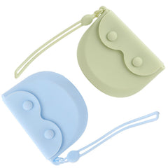 Compact 4x4x0.6 inch travel retainer case for braces and aligners