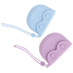 Retainer case fitting most retainers with room for accessories