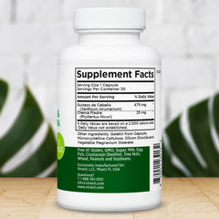 Guizazo de Caballo & Chanca Piedra capsules on neutral background