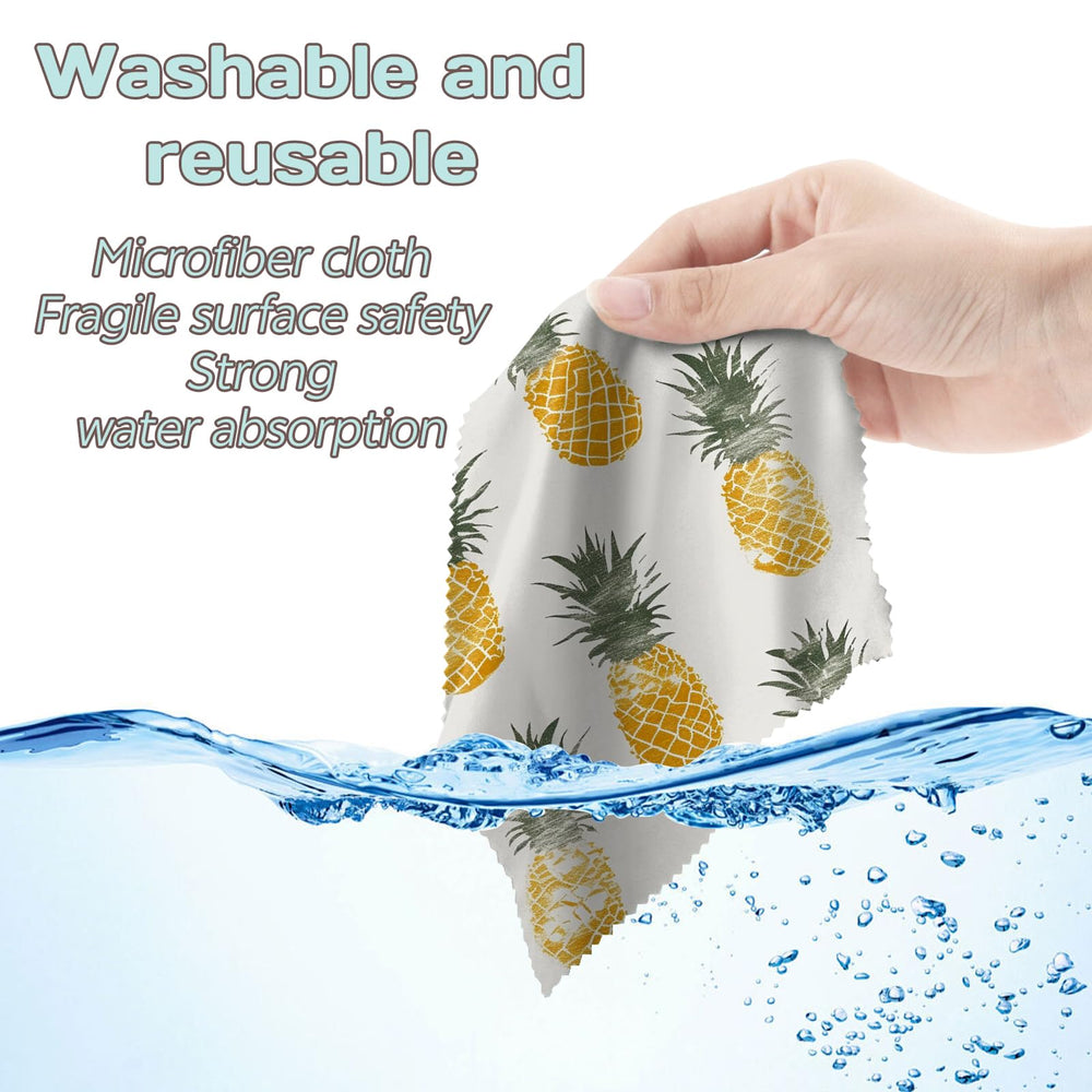 Versatile cleaning cloth for cameras, screens and other lenses