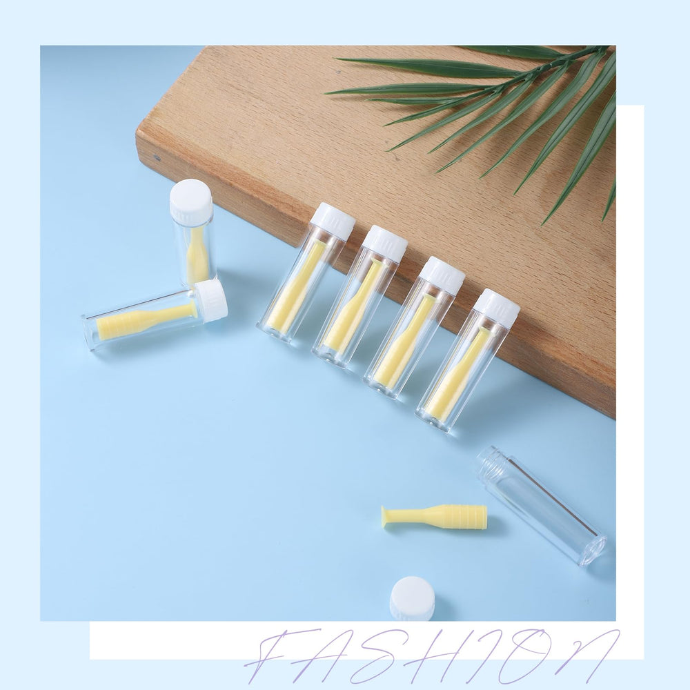 In-use demonstration of lens removal with suction cup