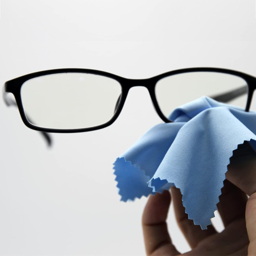 Front packaging view of AAwipes microfiber cloth bulk pack