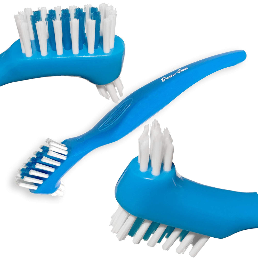 Airtight travel case for dentures