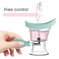 Manual air pump bulb for cleansing with eye wash cup