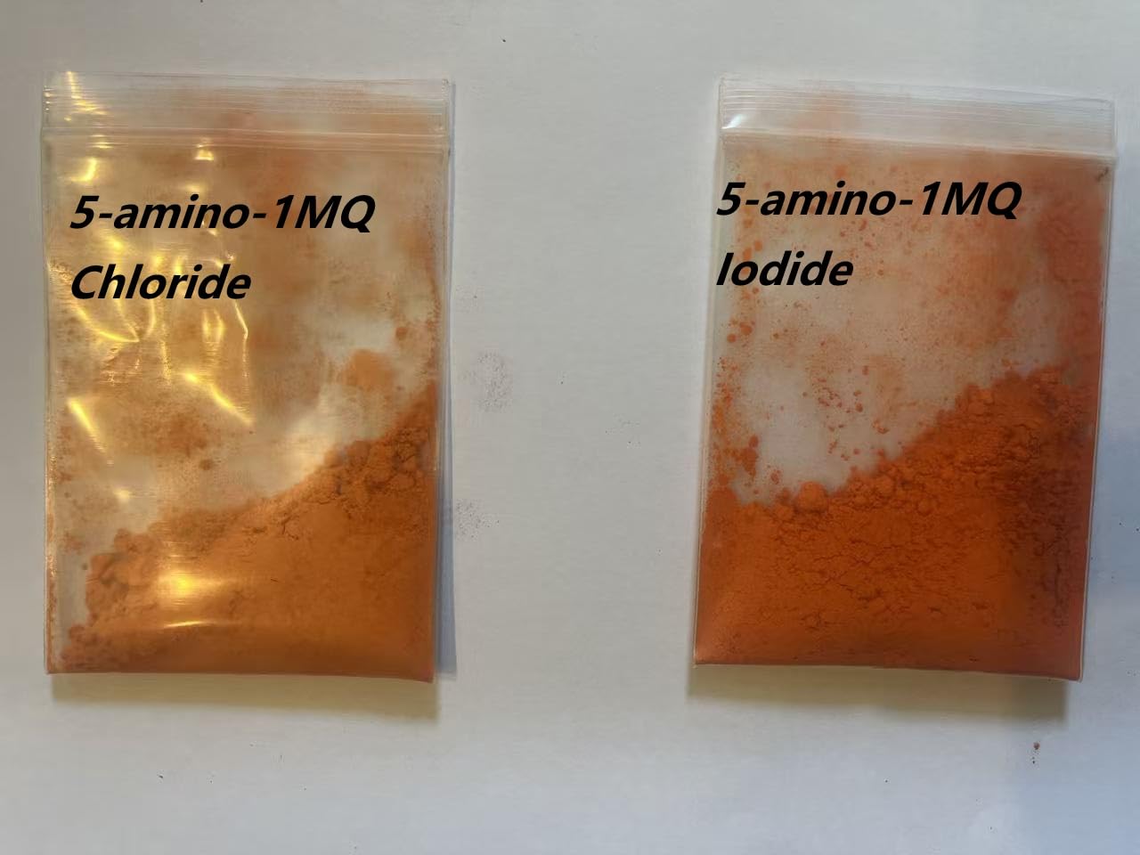 100 mg scoop included with Akersunder 5-amino-1-methylquinolin-1-ium chloride