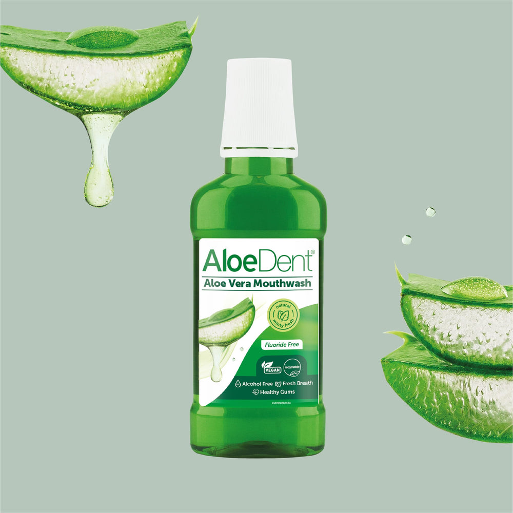 Family-friendly natural mouthwash with peppermint and tea tree oils