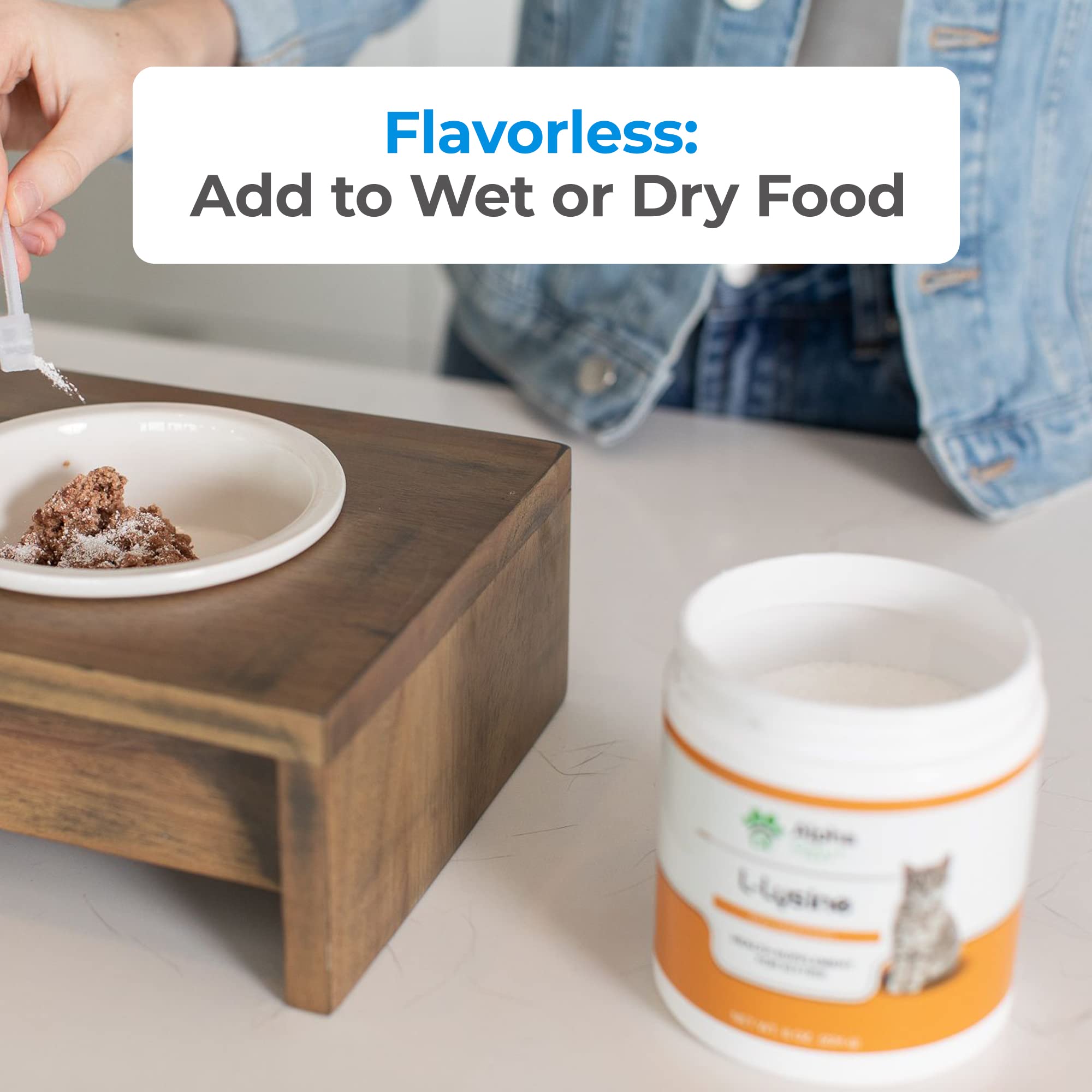 Flavorless and odorless lysine powder sprinkled on pet food