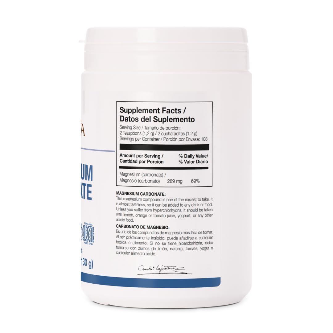 Unflavored magnesium carbonate powder dissolving in water